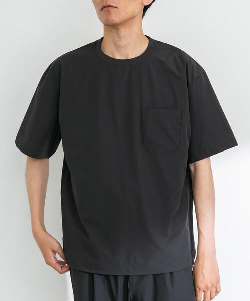 URBAN RESEARCH Sonny Label(アーバンリサーチサニーレーベル)の「『接触冷感/吸水速乾/UVカット』Breeze Fit クルーネックTシャツ(Tシャツ/カットソー・メンズ・ベージュ系その他/ブラック/チャコールグレー・MEDIUM/LARGE/X-LARGE)」の1枚目の写真