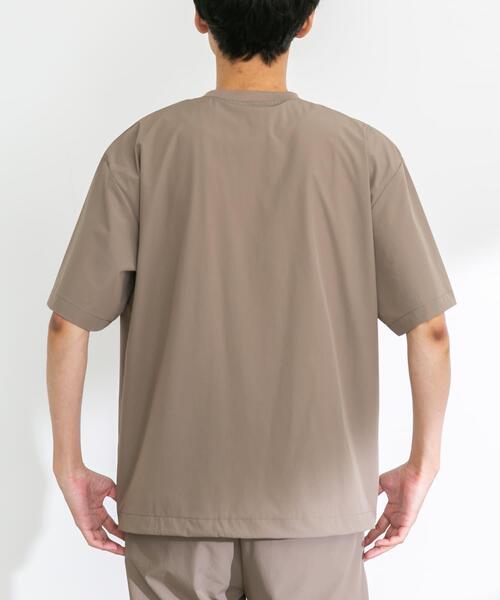 URBAN RESEARCH Sonny Label(アーバンリサーチサニーレーベル)の「『接触冷感/吸水速乾/UVカット』Breeze Fit クルーネックTシャツ(Tシャツ/カットソー・メンズ・ベージュ系その他/ブラック/チャコールグレー・MEDIUM/LARGE/X-LARGE)」の11枚目の写真