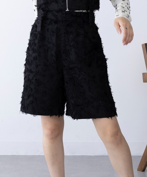 MAGASIN DE MODE Chou Chou(マガジンデモードシュシュ)の「【MAGASIN DE MODE Chou Chou】フリンジジャカードショートパンツ trc(その他パンツ・レディース・ブラック/アイボリー/ピンク・FREE)」の2枚目の写真