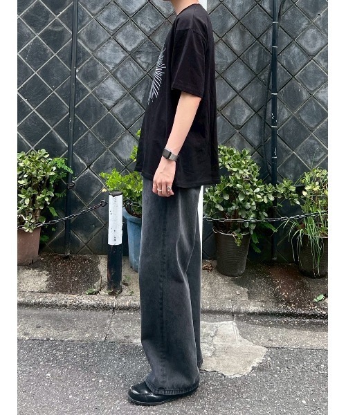 Chikashitsu +（チカシツプラス）の「【Chikashitsu +】edy crystalhalf sleeve t-shirt / 【チカシツプラス】ロゴ半袖Ｔシャツ（Tシャツ/カットソー・メンズ・ホワイト/ブラック・ONE SIZE）」の10枚目の写真