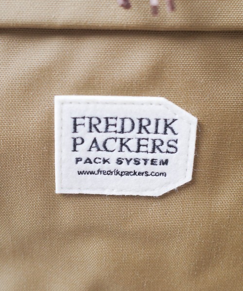 FREDRIK PACKERS(フレドリックパッカーズ)の「【FREDRIK PACKERS】500D FUNNY PACK 500デニール ファニー パック メッセンジャーバッグ(ショルダーバッグ・レディース・ブラック/ダークベージュ・FREE)」の17枚目の写真