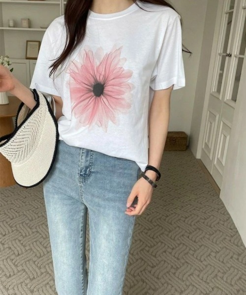 SUGAR BISKET(シュガービスケット)の「ビッグフラワープリントTシャツ(Tシャツ/カットソー・レディース・ピンク/ブルー/ミント・フリー)」の3枚目の写真