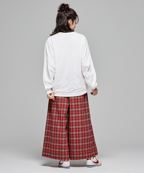 KRIFF MAYER(クリフメイヤー)の「【本体綿100%】プリントロンT(マフラーハスキー)(Tシャツ/カットソー・レディース・カラフル/ライトグリーン/オレンジ/ブルー/グレー/オフホワイト/ブラック・LARGE/MEDIUM)」の12枚目の写真