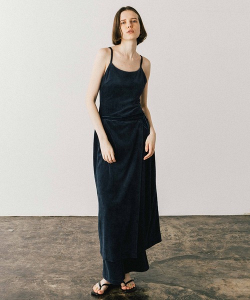 CREDONA(クレドナ)の「COTTON VELOUR BODY SUIT/コットンベロアボディスーツ(キャミソール・レディース・グレー/ネイビー・FREE)」の22枚目の写真