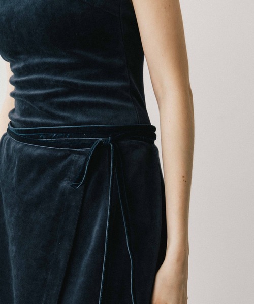 CREDONA(クレドナ)の「COTTON VELOUR BODY SUIT/コットンベロアボディスーツ(キャミソール・レディース・グレー/ネイビー・FREE)」の12枚目の写真