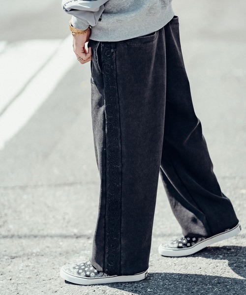 Subciety(サブサエティ)の「Washed sweat slacks(スウェットパンツ・メンズ・ブラック/グレー/ブラウン・SMALL/MEDIUM/LARGE/X-LARGE)」の1枚目の写真