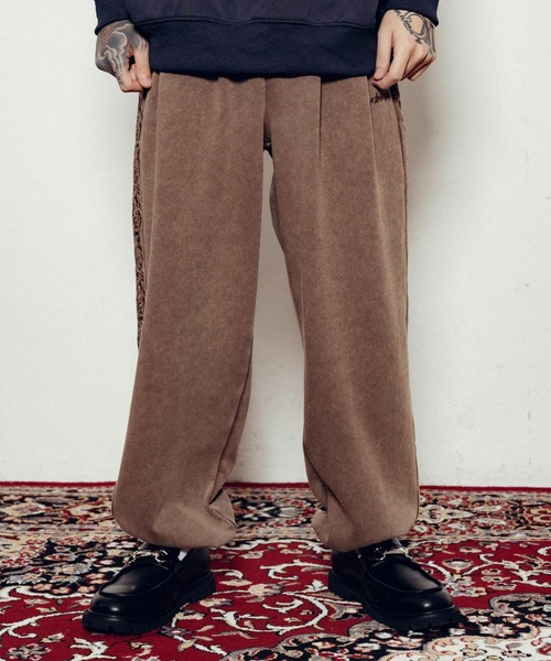 Subciety(サブサエティ)の「Washed sweat slacks(スウェットパンツ・メンズ・ブラック/グレー/ブラウン・SMALL/MEDIUM/LARGE/X-LARGE)」の4枚目の写真