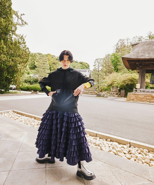 OMMO（オーエムエムオー）の「SQUARE SLEEVE BIG POCKET TOP（スウェット・レディース・ブラック/グレー・F）」の7枚目の写真