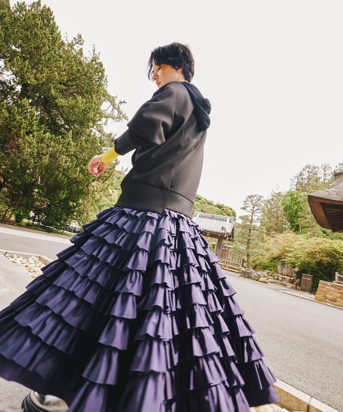 OMMO（オーエムエムオー）の「SQUARE SLEEVE BIG POCKET TOP（スウェット・レディース・ブラック/グレー・F）」の5枚目の写真