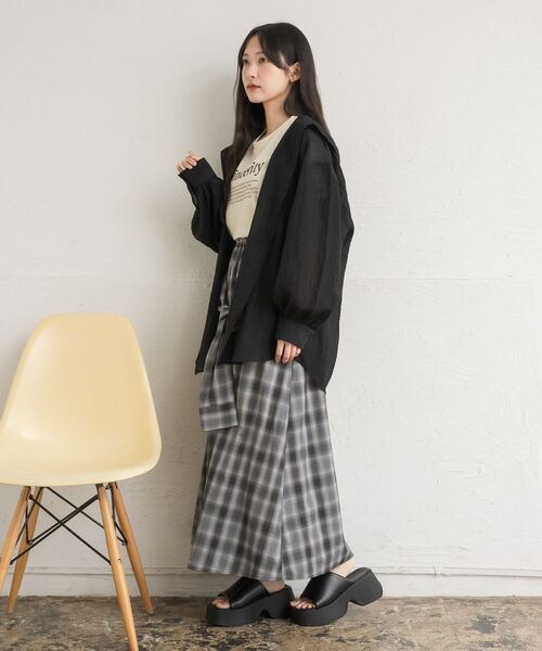 RETRO GIRL（レトロガール）の「シアーフーディーシャツ（シャツ/ブラウス・レディース・グレー系その他2/ブラック/ナチュラル/ブラウン系その他2・FREE）」の18枚目の写真