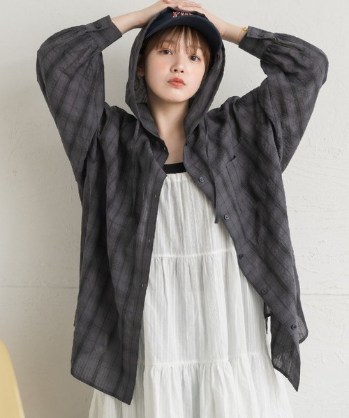 RETRO GIRL（レトロガール）の「シアーフーディーシャツ（シャツ/ブラウス・レディース・グレー系その他2/ブラック/ナチュラル/ブラウン系その他2・FREE）」の3枚目の写真