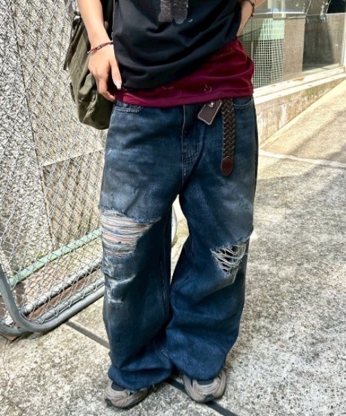 Chikashitsu +(チカシツプラス)の「【Chikashitsu +】oiled wash destroy denim pants / 【チカシツプラス】オイルドウォッシュデストロイデニムパンツ(デニムパンツ・メンズ・ブルー・M/S/L)」の19枚目の写真