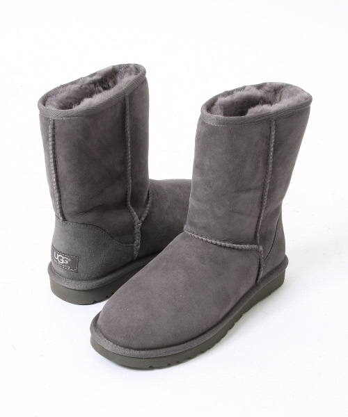 UGG（アグ）の「☆UGG　Short（ブーツ・レディース・グレー/ダークブラウン/ブラック・8/7/6/5）」の2枚目の写真