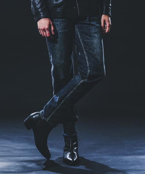 5351 POUR LES HOMMES（ゴーサンゴーイチプールオム）の「【25A/W】プリント テーパード デニム（デニムパンツ・メンズ・インディゴブルー/ブラック・48/46/44/50）」の2枚目の写真