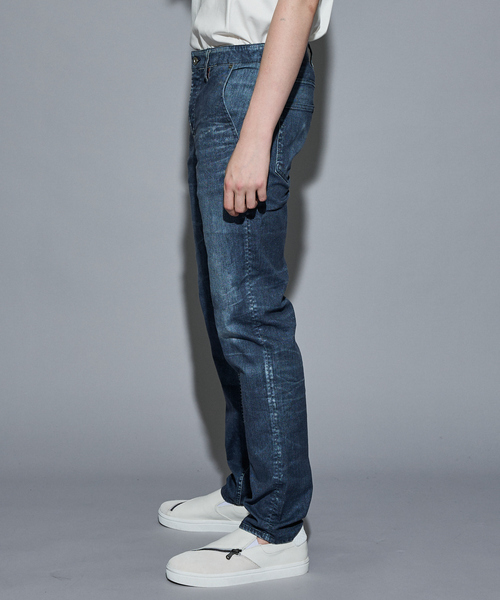 5351 POUR LES HOMMES（ゴーサンゴーイチプールオム）の「【25A/W】プリント テーパード デニム（デニムパンツ・メンズ・インディゴブルー/ブラック・48/46/44/50）」の5枚目の写真