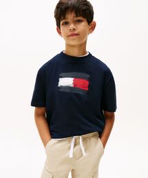 TOMMY HILFIGER（トミーヒルフィガー）の「BOYS フラッグアーカイブショートスリーブTシャツ（Tシャツ/カットソー）」