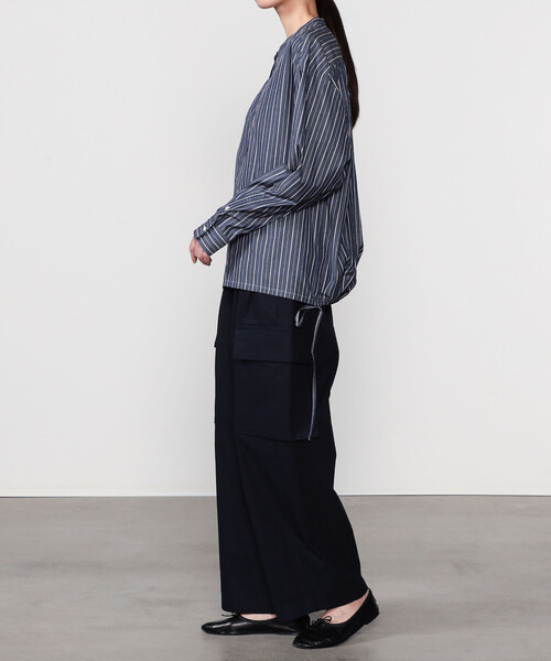 nicholson&nicholson（ニコルソンアンドニコルソン）の「nicholson & nicholson |〈別注〉ドローストリングブラウス ストライプ WOMEN（シャツ/ブラウス・レディース・ブルー系その他5/ブラウン系その他・38）」の14枚目の写真