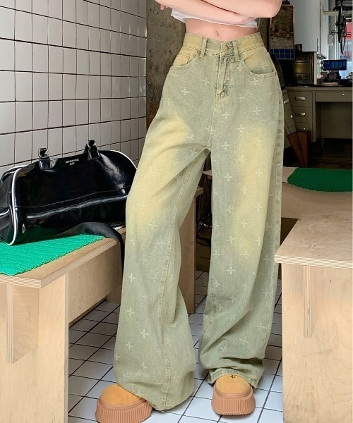ViViDAY(ビビデー)の「十字架ロゴデニムワイドパンツ(デニムパンツ・レディース・ブルー・S/M/L)」の11枚目の写真