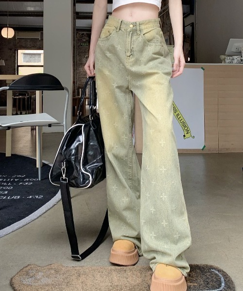 ViViDAY(ビビデー)の「十字架ロゴデニムワイドパンツ(デニムパンツ・レディース・ブルー・S/M/L)」の13枚目の写真