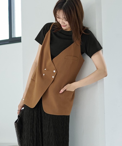 STYLE DELI(スタイルデリ)の「キャミ型ダブルベスト(ベスト・レディース・ブラック/ブラウン系/グレイッシュベージュ・FREE)」の3枚目の写真