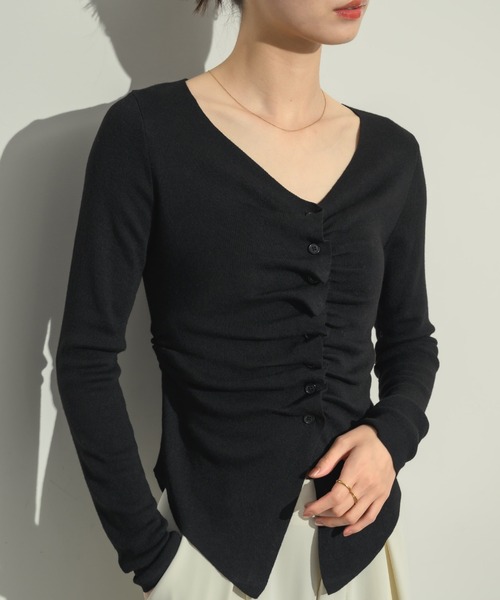 NEUNA（ヌナ）の「フロントギャザートップス（Tシャツ/カットソー・レディース・アイボリー/ブラック/ライトグレー/ブラウン・FREE）」の3枚目の写真