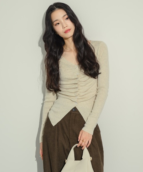 NEUNA（ヌナ）の「フロントギャザートップス（Tシャツ/カットソー・レディース・アイボリー/ブラック/ライトグレー/ブラウン・FREE）」の19枚目の写真