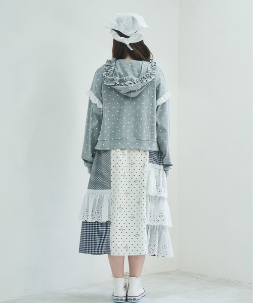 Lolime by mellfy memory（ロリミー バイ メルフィーメモリー）の「fancy dot sweatshirt（パーカー・レディース・ホワイト/グレー・FREE）」の8枚目の写真