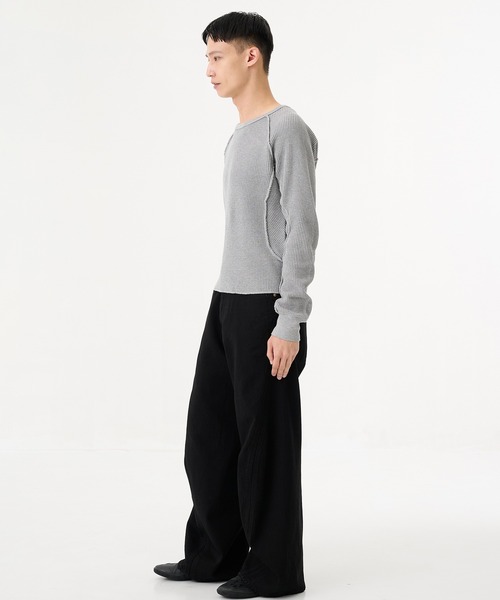 NVRFRGT(ネヴァーフォーゲット)の「【NVRFRGT】3D TWISTED WIDE LEG JEANS(デニムパンツ・メンズ・ブラック・1/2)」の3枚目の写真