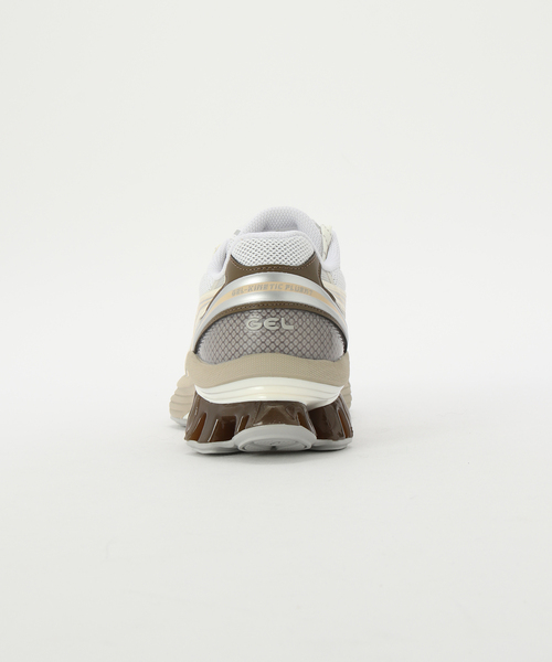 ASICS(アシックス)の「ASICS / アシックス GEL-KINETIC FLUENT / 1203A591(スニーカー・レディース・ホワイト/チャコールグレー/グレー・24cm/23.5cm/24.5cm)」の4枚目の写真