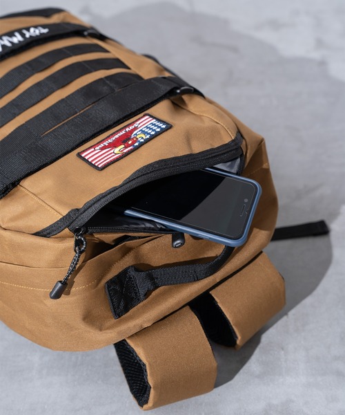 JUGLANS(ユグランス)の「【TOYMACHINE】SK8ER BACKPACK(バックパック/リュック・メンズ・ライトブラウン/ブラック系その他/ブラック・FREE)」の10枚目の写真