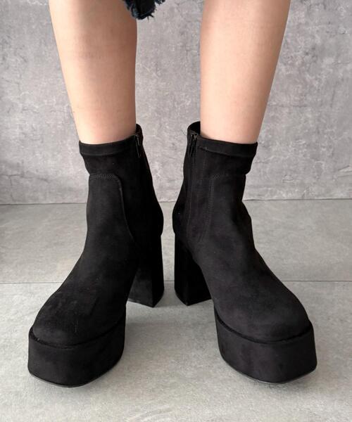 WEGO（ウィゴー）の「WEGO/【25年秋冬新作】ストレッチヒールショートブーツ（ブーツ・レディース・ブラック/ブラック系その他・LARGE/MEDIUM/SMALL）」の2枚目の写真