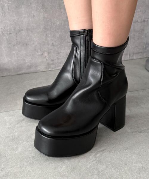 黒 ヒール付きアンクルブーツ 25 黒 ヒール付きアンクルブーツ 25 レザー製 黒 レースアップ