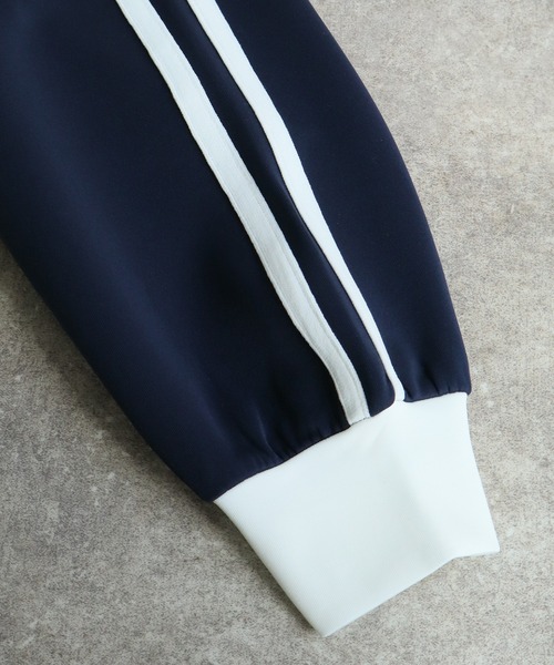 KANGOL(カンゴール)の「【KANGOL/カンゴール】別注 ダンボールニット ラグランスリーブ 袖ライン トラック ジャケット(ジャージ・メンズ・ネイビー/チャコールグレー/ホワイト×ブラック/ブラック/ホワイト×ネイビー/ベージュ・M/XL/L)」の17枚目の写真