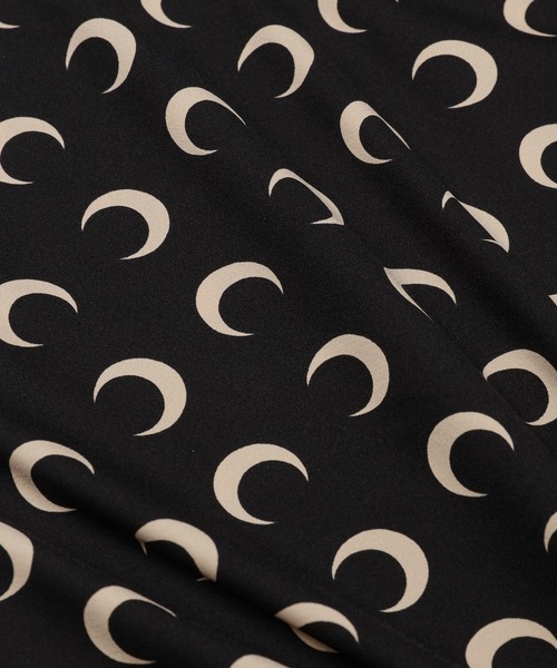 MARINE SERRE（マリーン・セル）の「MOON PRINTED JERSEY LS CREWNECK TOP（Tシャツ/カットソー・レディース・ホワイト/ベージュ系その他/ベージュ系その他2/ブラック系その他・S/XS/M）」の10枚目の写真