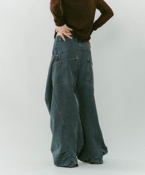 Knuth Marf(クヌースマーフ)の「【Knuth Marf】tuck design denim pants/denimblue/デニムパンツ(デニムパンツ・レディース・ブラック/ブルー・S/XS)」の22枚目の写真