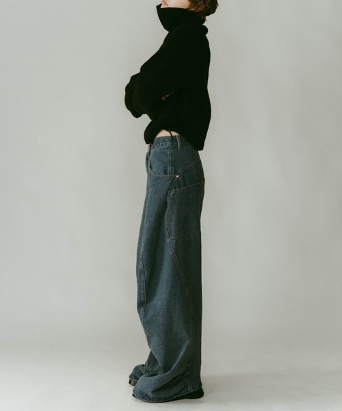 Knuth Marf(クヌースマーフ)の「【Knuth Marf】tuck design denim pants/denimblue/デニムパンツ(デニムパンツ・レディース・ブラック/ブルー・S/XS)」の7枚目の写真
