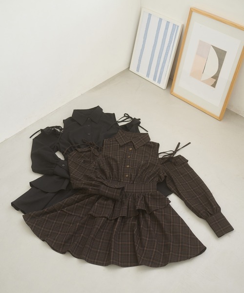 Ambre Neige(アンブルネージュ)の「Assortment ribbon open shoulders shirt dress / アソートリボンカタアキシャツワンピース(シャツワンピース・レディース・ブラック/ブラウン系その他・FREE)」の9枚目の写真