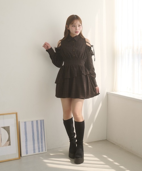 Ambre Neige(アンブルネージュ)の「Assortment ribbon open shoulders shirt dress / アソートリボンカタアキシャツワンピース(シャツワンピース・レディース・ブラック/ブラウン系その他・FREE)」の22枚目の写真