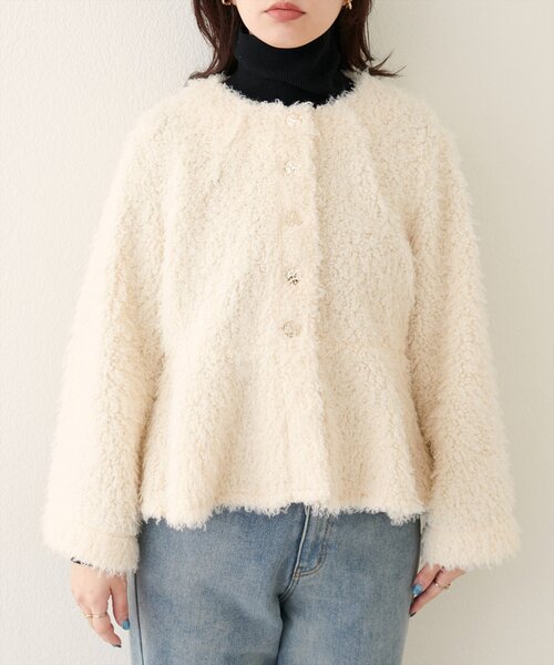 natural couture(ナチュラルクチュール)の「ペプラムボアカーディガン(ノーカラージャケット・レディース・モカ/アイボリー/グレイッシュベージュ・FREE)」の11枚目の写真