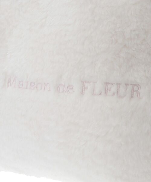 Maison de FLEUR(メゾンドフルール)の「スカーフ付きボア2WaySトートバッグ(トートバッグ・レディース・ブラック/ライトブルー/ピンクベージュ・FREE)」の11枚目の写真