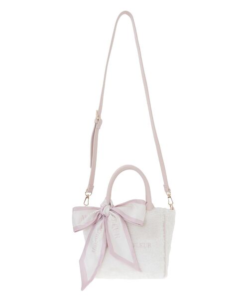 Maison de FLEUR(メゾンドフルール)の「スカーフ付きボア2WaySトートバッグ(トートバッグ・レディース・ブラック/ライトブルー/ピンクベージュ・FREE)」の14枚目の写真