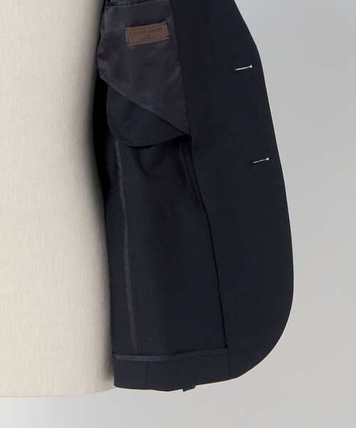 UNITED ARROWS（ユナイテッドアローズ）の「3シーズン ツイル シングル2ボタン テーラードジャケット COMFORT EASY‐MODEL 2WAYストレッチ 撥水 防シワ（テーラードジャケット・メンズ・ネイビー・48/50/46/44）」の11枚目の写真