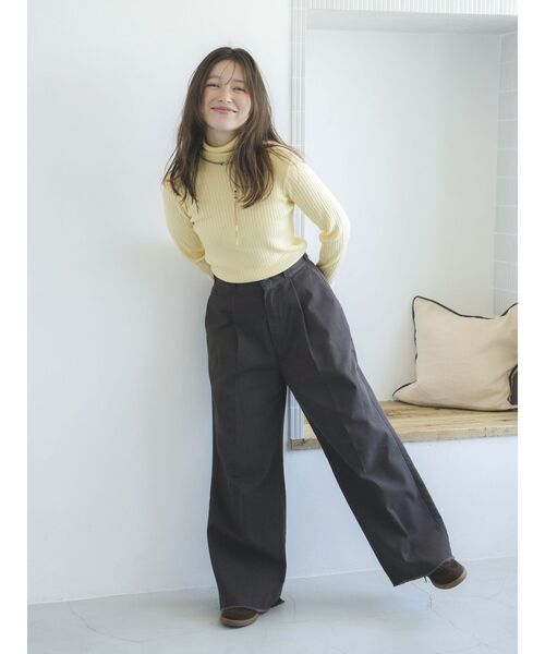 Dickies（ディッキーズ）の「Dickies別注 タックカーブパンツ（その他パンツ・レディース・ベージュ/ブラウン・SMALL/MEDIUM）」の12枚目の写真