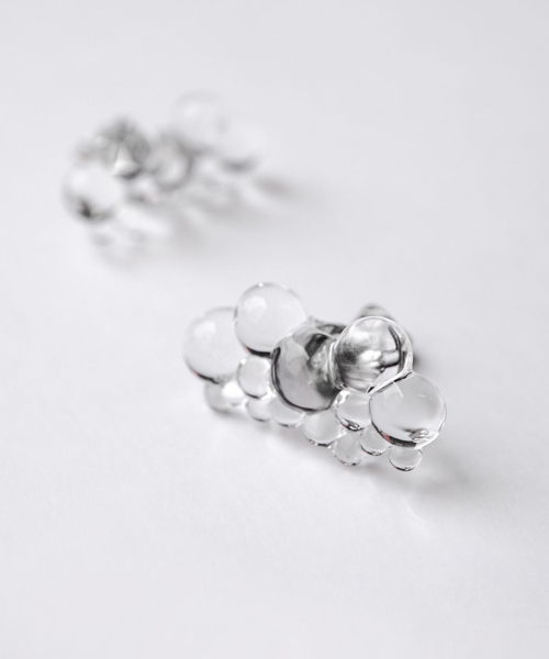 HARIO Lampwork Factory（ハリオランプワークファクトリー）の「【HARIO Lampwork Factory×vue.】ピアス 雪の粒（ピアス（両耳用）・レディース・クリア・フリー）」の11枚目の写真