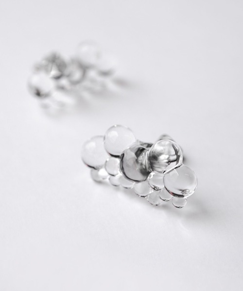 HARIO Lampwork Factory（ハリオランプワークファクトリー）の「【HARIO Lampwork Factory×vue.】ピアス 雪の粒（ピアス（両耳用）・レディース・クリア・フリー）」の5枚目の写真