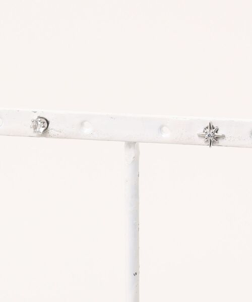 ABBEY MARKET(アビーマーケット)の「スタッドピアス(ピアス(両耳用)・レディース・シルバー系/シルバー系1/ゴールド/シルバー/シルバー系2・FREE)」の15枚目の写真
