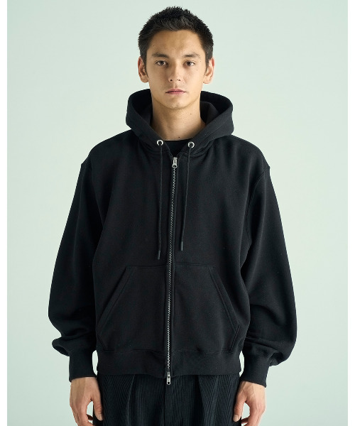 VICTIM（ヴィクティム）の「VICTIM ヴィクティム / SHORT ZIP PARKA ショートジップパーカー / VTM-25-CS-101（パーカー・メンズ・ブラック/グレー/ライトグレー・1/2/3）」の2枚目の写真