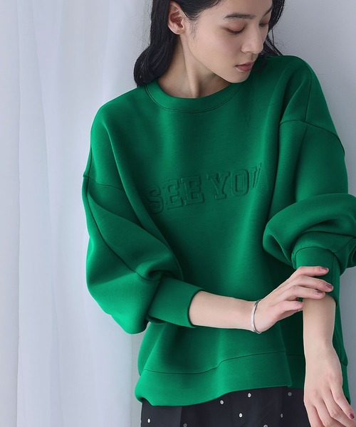 ELFRANK(エルフランク)の「エンボス加工 英字 ロゴ ダンボール スウェット プルオーバー トレーナー【洗える】《着用動画あり》(スウェット・レディース・オフホワイト/グレー/チャコールグレー/ブラウン/グリーン/レッド・FREE)」の5枚目の写真
