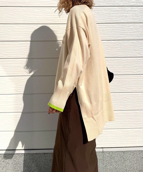 Q（キュー）の「エンボスロゴニット（ニット/セーター・レディース・ブラック/ベージュ/ピンク・MEDIUM）」の15枚目の写真