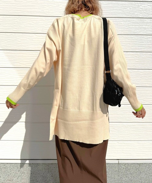 Q（キュー）の「エンボスロゴニット（ニット/セーター・レディース・ブラック/ベージュ/ピンク・MEDIUM）」の14枚目の写真